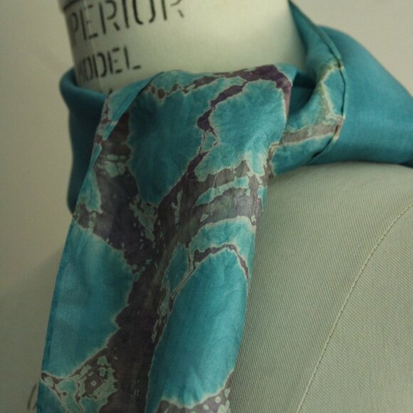 Vintage Silk Scarf, Blue and Purple Watercolor Print Rectangle Wrap - Picture 10 of 10